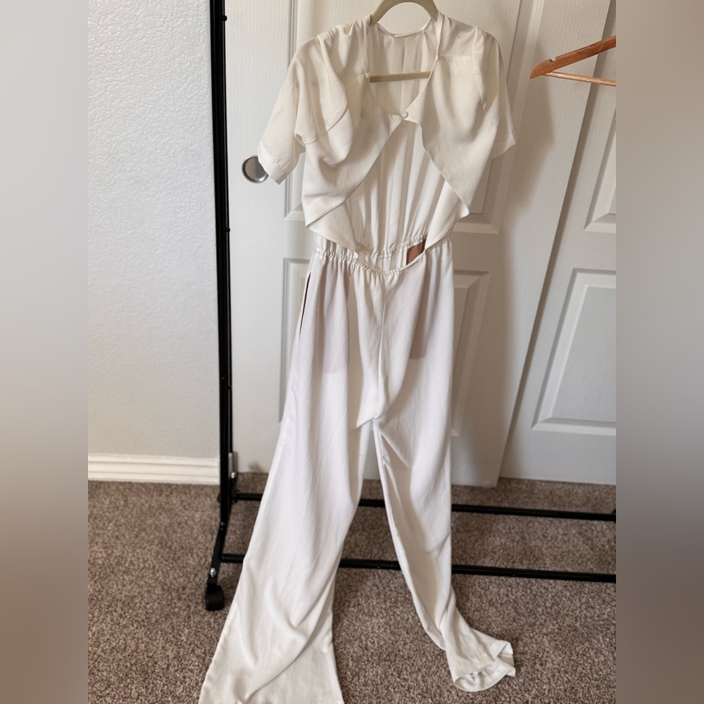 BCBGMAXAZRIA WHITE JUMPSUIT OPEN BACK SIZE XS - Picture 5 of 7